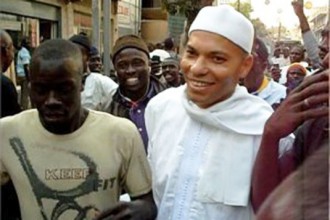 Sénégal : Karim Wade porte plainte contre lÂ’Etat et lui réclame 200 millions pour dommages contre sa détention